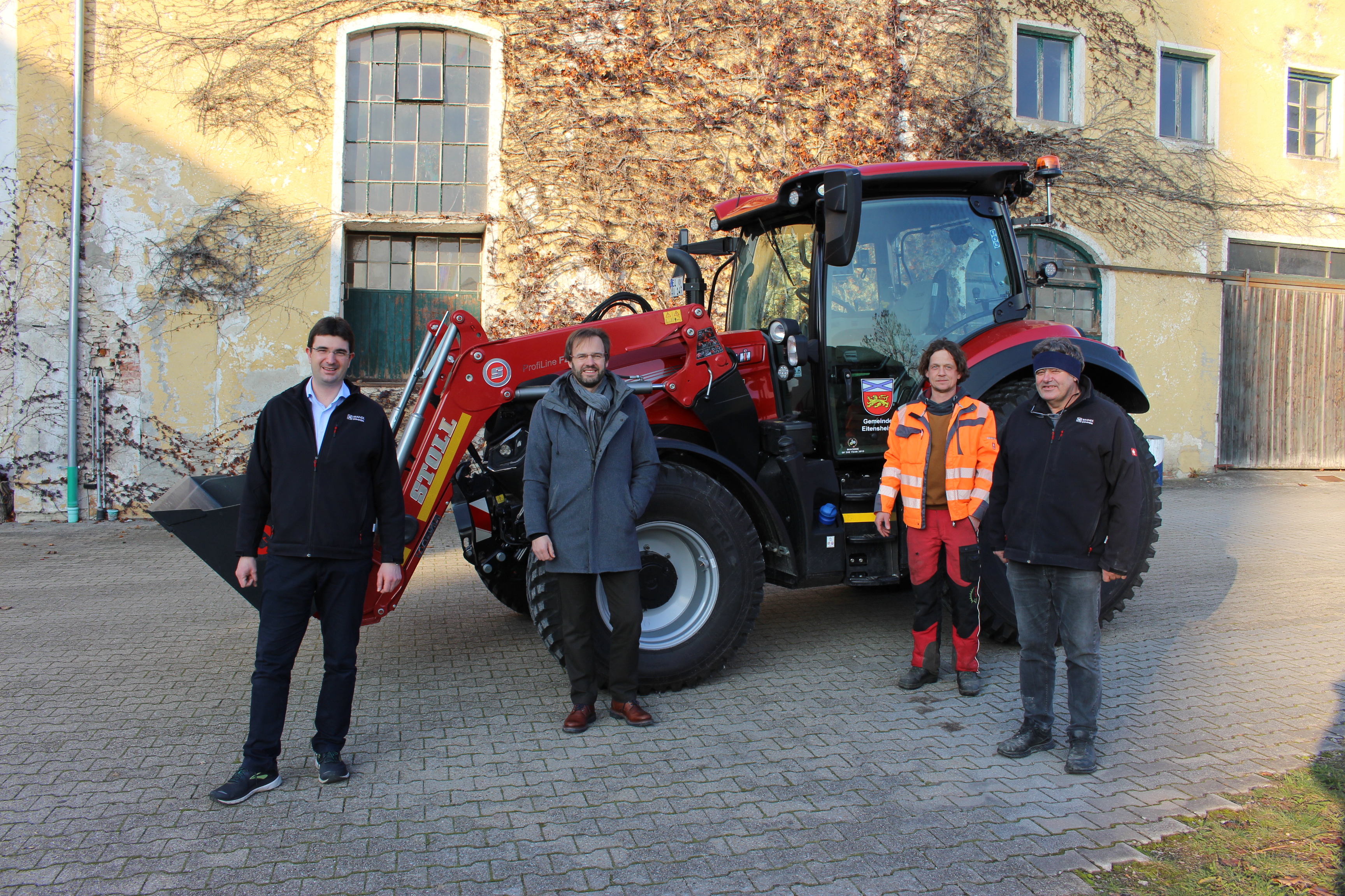 Neuer Traktor für die Gemeinde