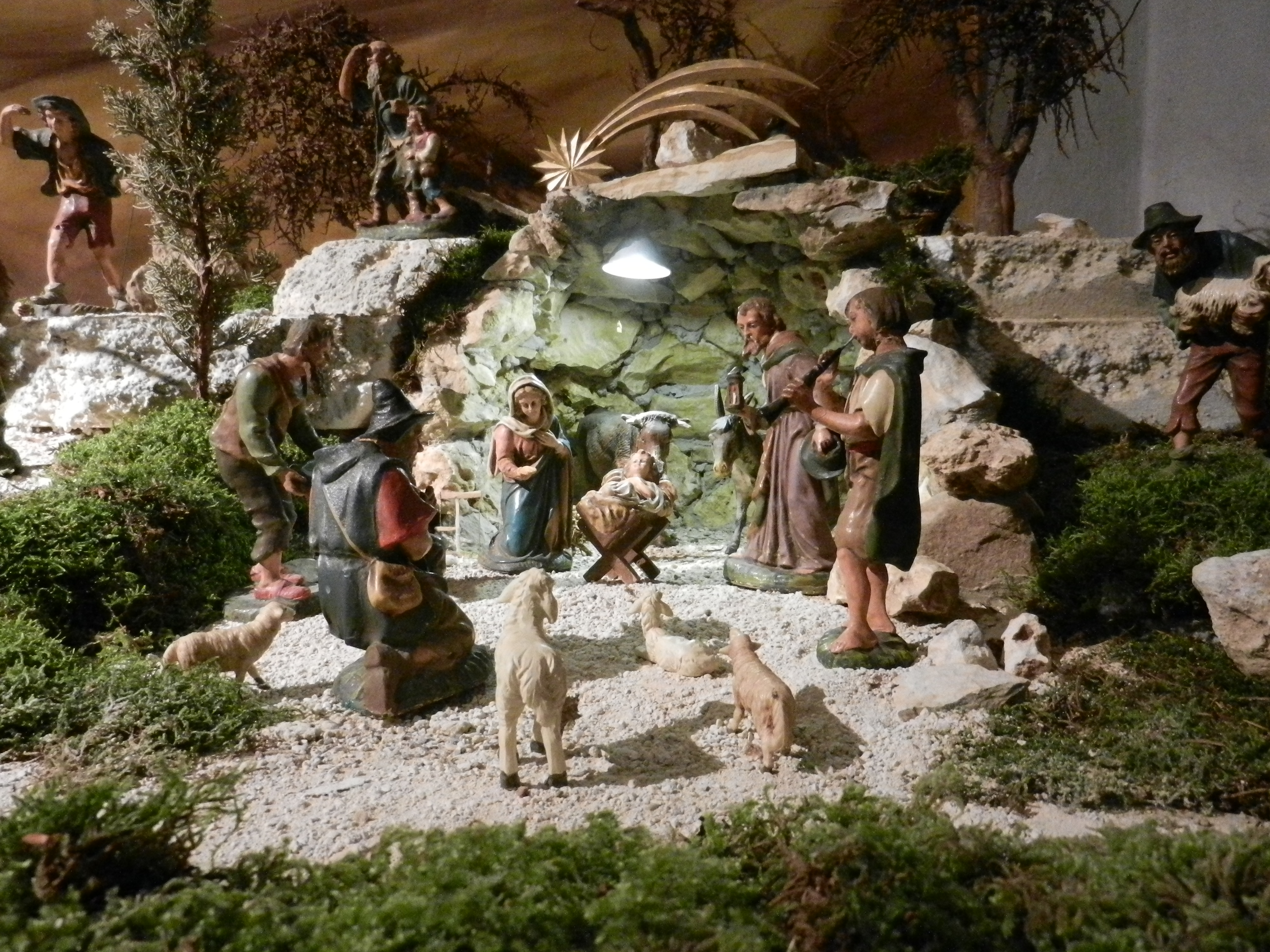 Landschaftskrippe aufgebaut in der Eitensheimer Kirche St. Andreas